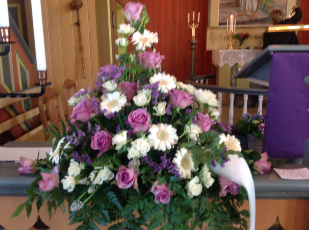 5917267b0194be50eba370b4 blomster 22